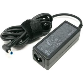 HP 45W Smart AC Adapter for HP notebooks, 4.5mm x 3.0mm connector, compatible with various HP models. HP 45W Smart AC Adapter for HP notebooks, 4.5mm x 3.0mm connector, compatible with various HP models.