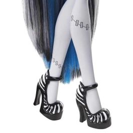 Muñeca monster high reel drama frankie en blanco y negro. Muñeca monster high reel drama frankie en blanco y negro.