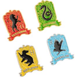 Set 4 pins Hogwarts Harry Potter Precio: 18.0895. SKU: B1BVB42929