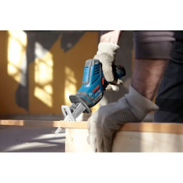 Bosch Professional Sierra de sable GSA 12V-14 solo Batería L-Boxx