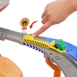 Mattel Jfl57 Disney Pixar Cars Radiador Springs Race y Rescue Circuito de Carreras con Rayo McQueen y Chick Hicks Set de Juego +4 años