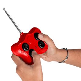 Feber Coche Eléctrico RC 12V Twinkle Car 8/12263 - Batería, Radio Control Incluido, Marcha Adelante/Atrás, Acelerador y Freno Eléctrico, +3 Años