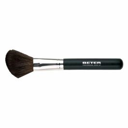 Beter Brocha de Maquillaje Profesional Angulada para un Acabado Perfecto Precio: 4.79000038. SKU: S0523060