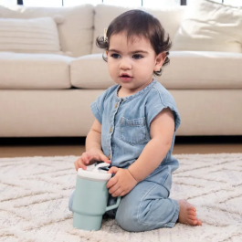 Infantino INF0773554080674 - Taza de Silicona para Bebé, Mi Primera Taza, 255 ml (Azul Moody)