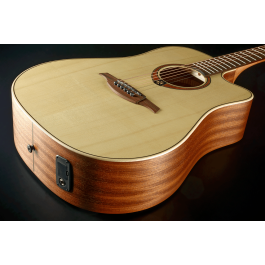 LAG Guitarra Acústica Electroacústica Dreadnought Cutaway Tramontane 70 A/C con Tapa de Abeto Engelmann Macizo Natural