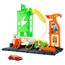 Hot Wheels Htn79 Estación de Carga Eléctrica City Super Recharge Set con Coche Incluido, Activación de Señales y Lanzadores