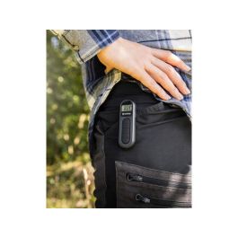 Sandberg Radio FM de Bolsillo Ultracompacta Recargable con Clip y Auriculares Incluidos para Deportes, Camping y Emergencias