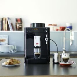 Melitta F530-102 Cafetera Caffeo Passione Negra con 5 Concentraciones de Café y Molinillo Cónico de Acero, Depósito Agua 1.2L
