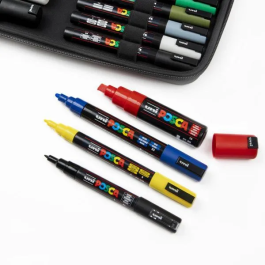POSCA 304222304 Maletín Premium de 40 Rotuladores Marcadores para Todas las Superficies, 4 Tamaños de Punta Surtidos