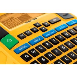 Dymo 1852995 Impresora de Etiquetas Rhino 4200 con Teclado QWERTY (IT/PT/ES/TR + NL), Transferencia Térmica Inalámbrica, Negra/Amarilla