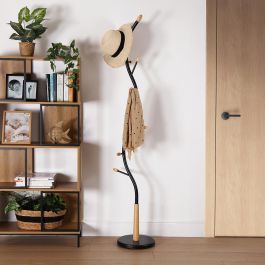 Perchero Negro Con Detalles En Madera Versa 179CM Perchero Negro Con Detalles En Madera Versa 179CM