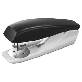 Petrus Grapadora 210 negra, compacta, metal y plástico, para 25 hojas, grapas 22/6, 24/6, 26/6, con extraegrapas Precio: 12.98999977. SKU: S8415061