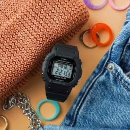 Casio Baby-G Urban Reloj Digital Resistente a Golpes con Función Solar CAS4549526350719