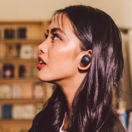 Audio-Technica ATH-CKR7TW Auriculares Inalámbricos True Wireless Intraaurales para Música y Llamadas Negro