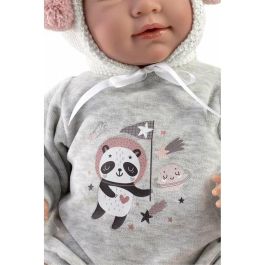 Llorens Muñeca Mimi Llorona Portabebé Espacial 42cm, con cuerpo de tela, emite sonidos y llora, incluye pilas, +3 años Llorens Muñeca Mimi Llorona Portabebé Espacial 42cm, con cuerpo de tela, emite sonidos y llora, incluye pilas, +3 años