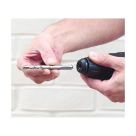 Black+Decker Martillo SDS-Plus 650W BEHS01K-QS - 3 Modos, Velocidad Variable, Incluye Brocas y Maletín