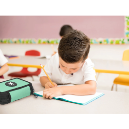 Antartik Plumier Escolar Triple Cremallera Color Menta 36 Piezas