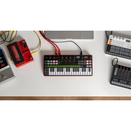 IKMULTIMED Uno Synth Pro Desktop Sintetizador, Dimensiones: 19 x 28 x 6 cm