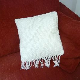 Home Deco Factory Cojín Blanco 40x40 cm Algodón y Poliéster Colección Ethnical Life Flecos Desenfudable