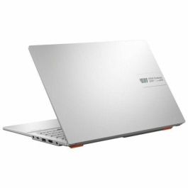 Asus 90NB0ZT1-M00RV0 Portátil VivoBook Go E1504GA Intel Core i3-N305 8GB RAM 256GB SSD 15.6" FHD Antirreflejos Win11 S Plata