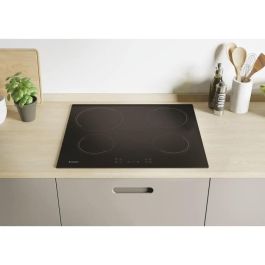 CANDY CH64CCB - Placa vitrocerámica - 4 zonas - 6500 W - W 56 x D 49 cm - Revestimiento de vidrio - Negro CANDY CH64CCB - Placa vitrocerámica - 4 zonas - 6500 W - W 56 x D 49 cm - Revestimiento de vidrio - Negro