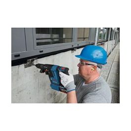 Bosch Taladro Percutor GBH 18V-26 F SDS Plus Profesional con Motor Brushless, Energía de Impacto 2.6J, 18V, Incluye 2 Baterías 5.5Ah y Maletín GAL 1880CV GD1