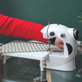 Máquina de coser mini