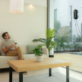 Cecotec Aspirador Limpiacristales Windroid 1090 Double Spray 72 W con mando y app