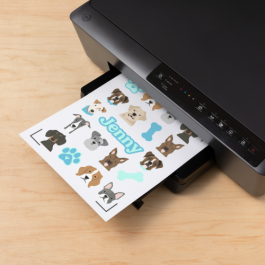 Cricut 2010351 Vinilo de Transferencia Térmica Liso, Blanco, 6 Hojas 210x297 mm, Compatible con Cricut Maker, Joy Xtra, Maker 3, Explore 3