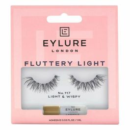Eylure #117 Pestañas Postizas FLUTTERY light | Ligeras, aspecto natural, hechas a mano con pegamento sin látex, reutilizables 5 veces