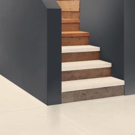 Ripolin Pintura para pisos interior y exterior, Blanco satinado 2.5L. Alta resistencia a manchas y paso de llantas calientes. Ripolin Pintura para pisos interior y exterior, Blanco satinado 2.5L. Alta resistencia a manchas y paso de llantas calientes.