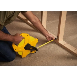 Stanley 2-34-777 Cinta Métrica de Fibra de Vidrio 100m x 12.7mm Caja Abierta