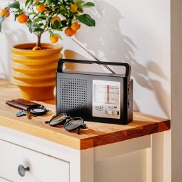 Adler Radio Portátil AM/FM 15.5 x 21 x 6 cm