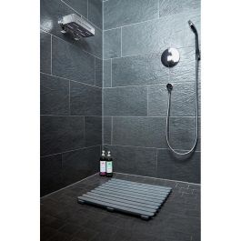 Wenko Tarima de Baño 22947100, 55x55cm Gris, Plástico Resistente Interior/Exterior Antideslizante para Ducha, Baño, Sauna y Piscina