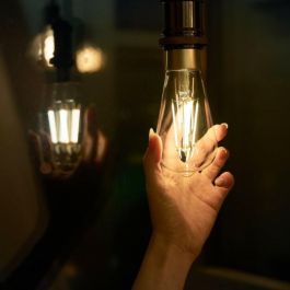 Shelly Lámpara LED WLAN "Vintage ST64 E27" Plug & Play para Iluminación
