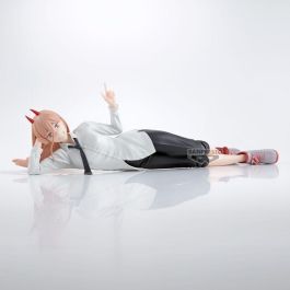 Banpresto Figura Chainsaw Man Power - Personaje reclinado con expresión pícara, 22 cm