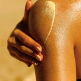Orofluido Crema Corporal Hidratante Intensa con Aceite de Argán. Fórmula Vegana para Suavidad y Nutrición. Todo Tipo de Pieles 200 ml