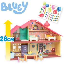 MOOSE 17669 La Casa de Celebraciones de Bluey con 11 Accesorios y Muebles Quita y Pon, Incluye Figura Exclusiva Precio: 54.99000001. SKU: B19DJF4K42