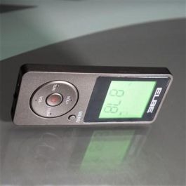 Elbe RF-95 Radio Digital AM/FM Deportiva con Podómetro y Auriculares Incluidos