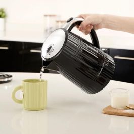 Hervidor de agua - RUSSELL HOBBS - EDEN - 2400 W - 1,7 L - Negro Hervidor de agua - RUSSELL HOBBS - EDEN - 2400 W - 1,7 L - Negro