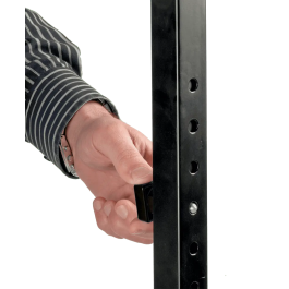 Quiklok Mesa Plegable XL para Teclado, Mezclador y Altavoz con Altura Ajustable (740-1180mm) - Carga Máxima 113.10 kg