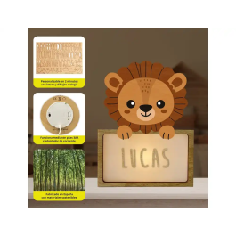 Wondee Lámpara Infantil Personalizable "Little Lion" con Nombre Madera Sostenible, Luz Quit Miedos Bebé
