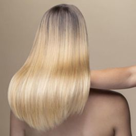 Sisley Aceite Embellecedor L'Huile Précieuse Cabello con Karité y Moringa: Nutrición, Brillo, Suavidad y Textura Ligera 100 ml