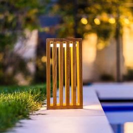 Linterna solar decorativa - LUMISKY - CHENNAI - H30 cm - Madera maciza de teca - LED blanco cálido Linterna solar decorativa - LUMISKY - CHENNAI - H30 cm - Madera maciza de teca - LED blanco cálido