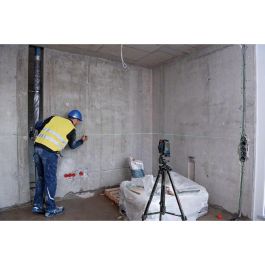 Bosch GCL 2-50 G + RM 10 Láser combinado de líneas y puntos de plomada verdes, alta visibilidad, protección IP64, 15 m de alcance para líneas