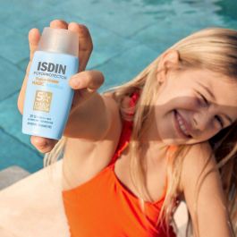 ISDIN Fotoprotector Pediatrics Fusion Water SPF50+ para Niños y Bebés 50 ml - Ultraligero, Hipoalergénico, Sin Perfume/Alcohol