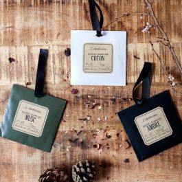 Home Deco Factory Bolsa Perfumada Ambre, Musc Blanc, Fleur de Coton - Decoración Hogar