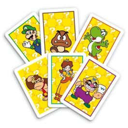 Winning Moves Super Mario Match 5 - Juego de Estrategia de Mesa con Cubos - Colecciona 5 Héroes Idénticos para Ganar - Edición Francesa