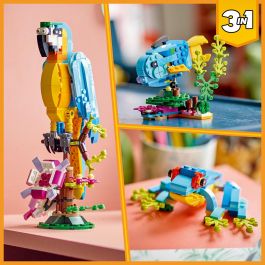 LEGO 31136 Creator 3en1 Loro Exótico - Set de Construcción de Animales de la Selva Transformable en Pez y Rana