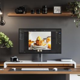Alogic Clarity Pro Max 32 UHD 4K Monitor with 65W + 8MP Webcam